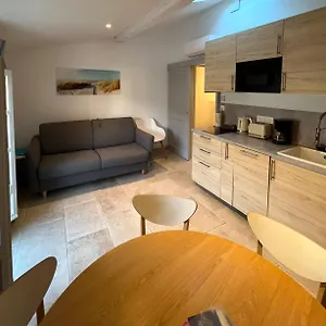 Apartment In Arles: De L'amphitheatre, Arles